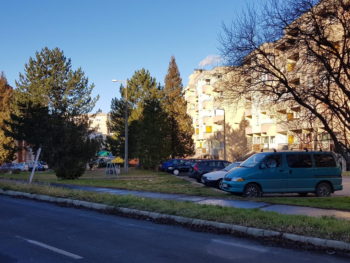Hegyalja Apartman زالاجيرسيج المظهر الخارجي الصورة